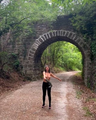 Smiles and titties in the nature